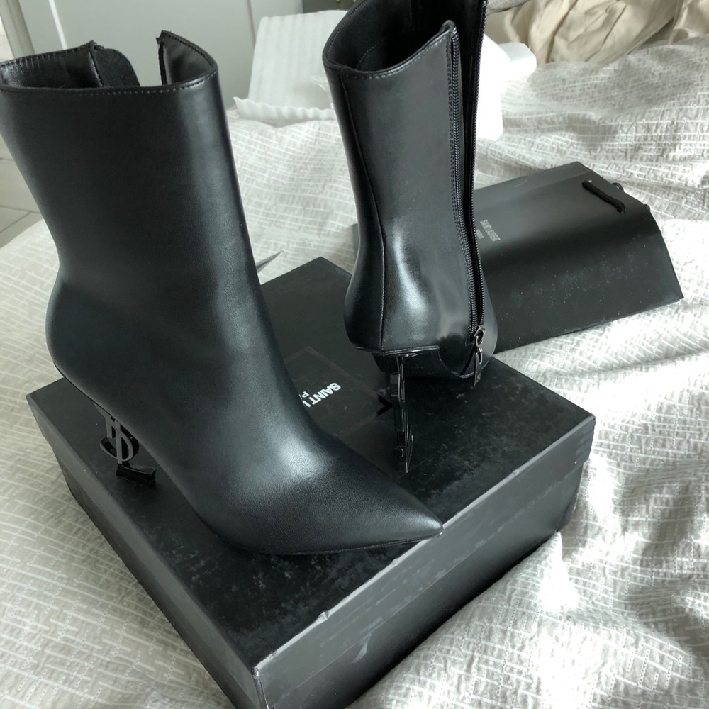 Black Booties
